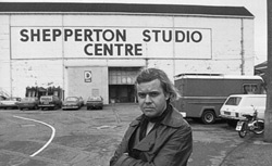  HRG in front of Shepperton Studios, Great Britain, where he realised most of his work for Alien.